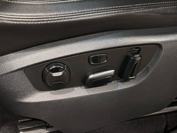 Volkswagen Touareg II Рестайлинг с пробегом 2015 года, цена 2 970 000 рублей, 204603 км, внедорожник, Автокод Объявления