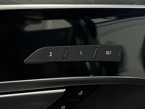 Audi A8 IV (D5) с пробегом 2018 года, цена 3 850 000 рублей, 240952 км, седан, Автокод Объявления