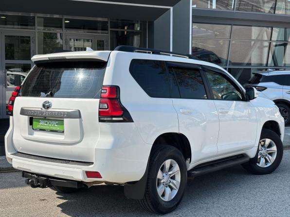 Toyota Land Cruiser Prado 150 Series Рестайлинг 2 с пробегом 2018 года, цена 3 990 000 рублей, 126000 км, внедорожник, Автокод Объявления