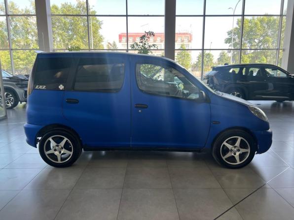 Toyota FunCargo с пробегом 2002 года, цена 395 000 рублей, 294000 км, минивэн, Автокод Объявления