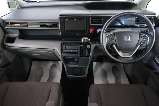 Honda Stepwgn V Рестайлинг с пробегом 2019 года, цена 2 249 000 рублей, 78000 км, минивэн, Автокод Объявления
