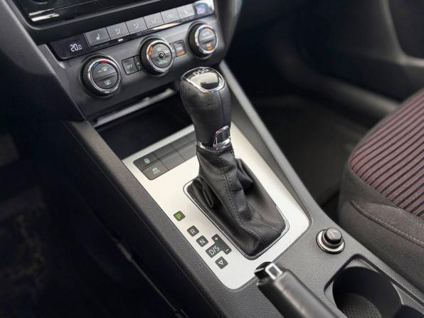 Skoda Octavia III (A7) с пробегом 2015 года, цена 1 225 000 рублей, 142784 км, лифтбек, Автокод Объявления