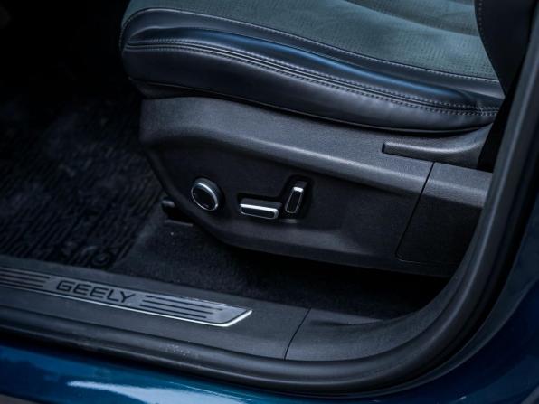 Geely Monjaro I с пробегом 2023 года, цена 2 670 000 рублей, 125517 км, внедорожник, Автокод Объявления