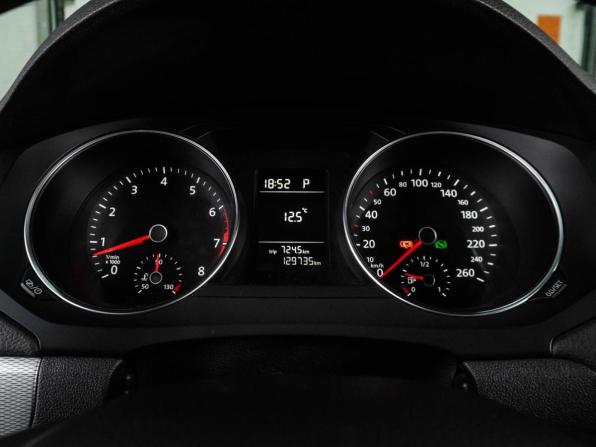 Volkswagen Jetta VI Рестайлинг с пробегом 2015 года, цена 1 399 000 рублей, 129735 км, седан, Автокод Объявления