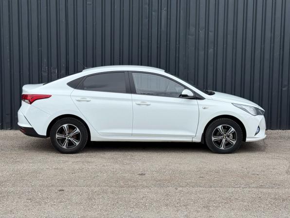 Hyundai Solaris II Рестайлинг с пробегом 2020 года, цена 1 399 000 рублей, 104111 км, седан, Автокод Объявления