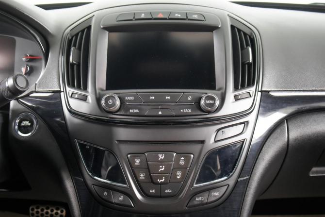 Opel Insignia I Рестайлинг с пробегом 2013 года, цена 1 249 000 рублей, 191245 км, седан, Автокод Объявления
