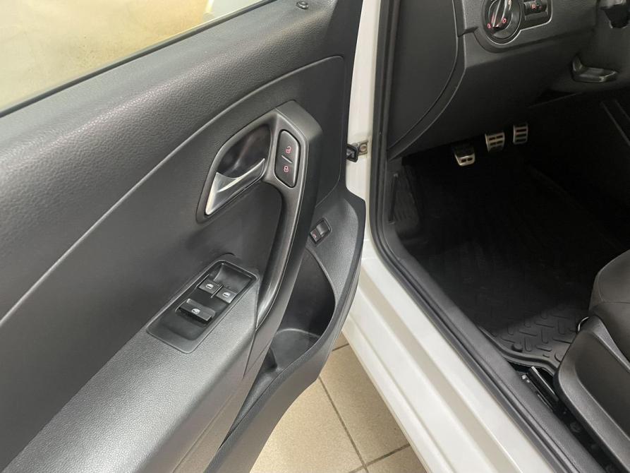 Volkswagen Polo V Рестайлинг Воронеж  - изображение 17