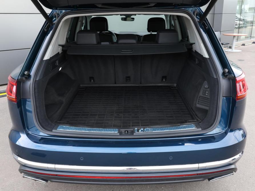 Volkswagen Touareg III Москва  - изображение 9