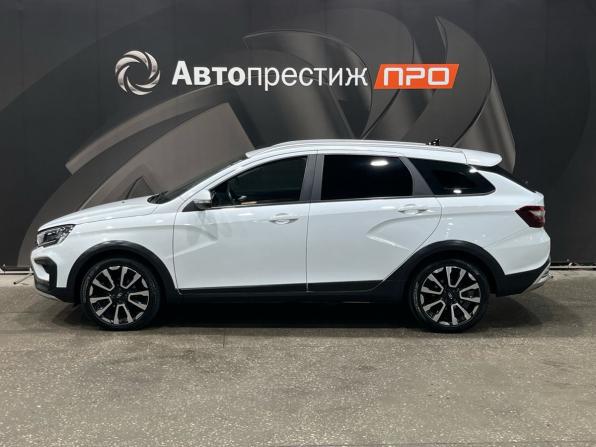 Lada (ВАЗ) Vesta I Рестайлинг (NG) с пробегом 2024 года, цена 1 377 000 рублей, 31095 км, универсал, Автокод Объявления