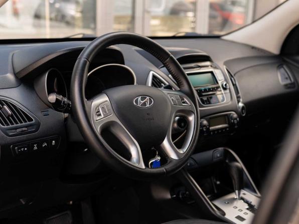 Hyundai ix35 I с пробегом 2010 года, цена 1 140 000 рублей, 201869 км, внедорожник, Автокод Объявления