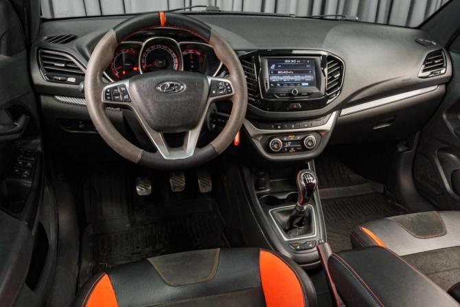 Lada (ВАЗ) Vesta I с пробегом 2019 года, цена 1 070 000 рублей, 132261 км, седан, Автокод Объявления