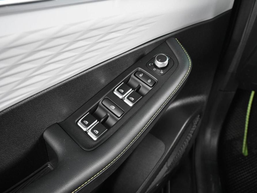 Geely Coolray I Рестайлинг Ростов-на-Дону  - изображение 20