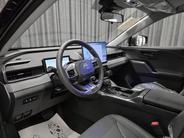 Toyota RAV4 VI (XA60) с пробегом 2026 года, цена 4 070 000 рублей, 20 км, внедорожник, Автокод Объявления