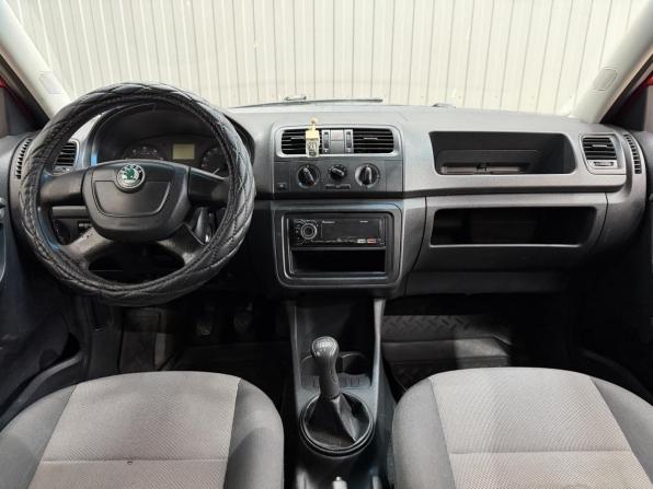 Skoda Fabia II Рестайлинг с пробегом 2010 года, цена 390 000 рублей, 211235 км, хэтчбек, Автокод Объявления