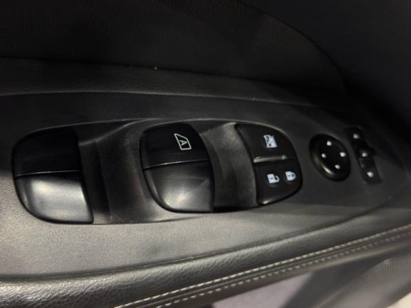 Nissan Pathfinder IV с пробегом 2015 года, цена 1 580 000 рублей, 192693 км, внедорожник, Автокод Объявления