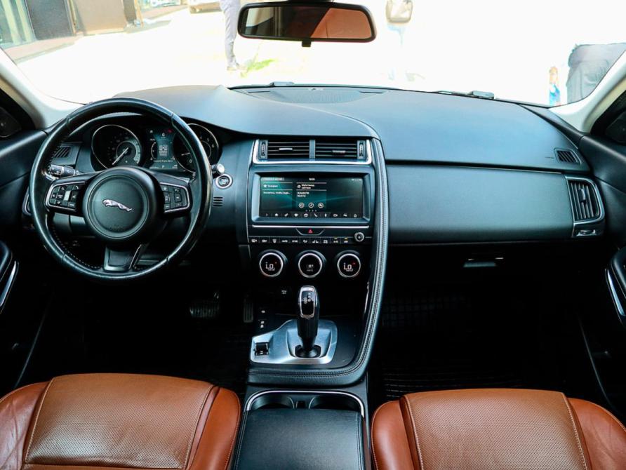 Jaguar E-Pace I Москва  - изображение 15
