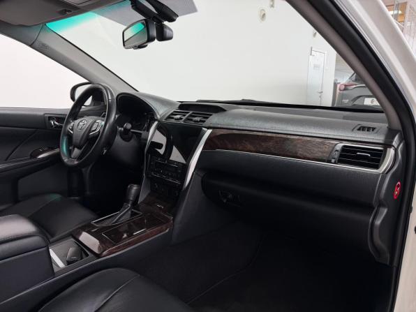 Toyota Camry VII (XV50) Рестайлинг с пробегом 2016 года, цена 2 200 000 рублей, 198263 км, седан, Автокод Объявления