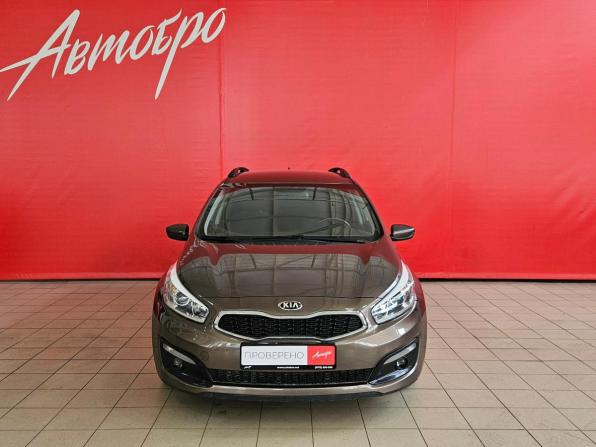 Kia Ceed II Рестайлинг с пробегом 2018 года, цена 1 425 000 рублей, 108437 км, хэтчбек, Автокод Объявления