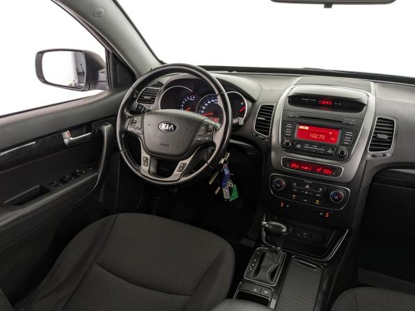 Kia Sorento II Рестайлинг с пробегом 2018 года, цена 2 095 000 рублей, 100825 км, внедорожник, Автокод Объявления