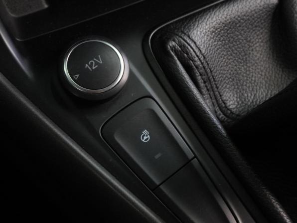 Ford Focus III Рестайлинг с пробегом 2017 года, цена 1 149 000 рублей, 143440 км, седан, Автокод Объявления