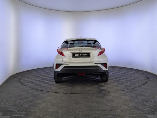 Toyota C-HR I Рестайлинг с пробегом 2021 года, цена 2 895 000 рублей, 47653 км, внедорожник, Автокод Объявления