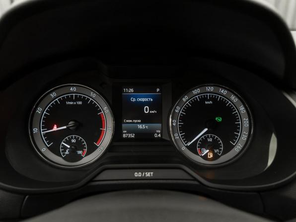 Skoda Octavia III (A7) Рестайлинг с пробегом 2018 года, цена 2 190 000 рублей, 86000 км, лифтбек, Автокод Объявления