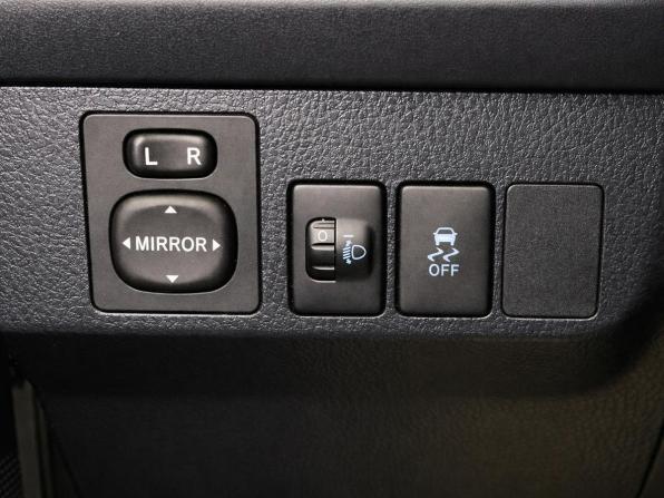 Toyota RAV4 IV (XA40) с пробегом 2013 года, цена 1 717 000 рублей, 213247 км, внедорожник, Автокод Объявления