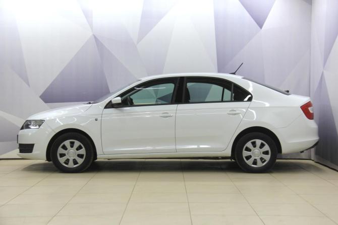 Skoda Rapid I с пробегом 2017 года, цена 1 099 900 рублей, 178136 км, лифтбек, Автокод Объявления