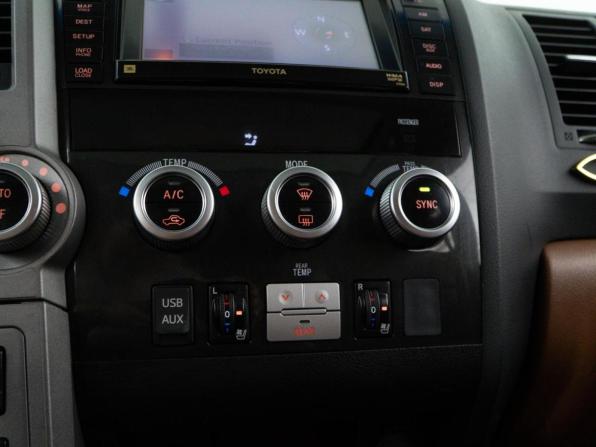 Toyota Sequoia II с пробегом 2012 года, цена 3 946 900 рублей, 160934 км, внедорожник, Автокод Объявления