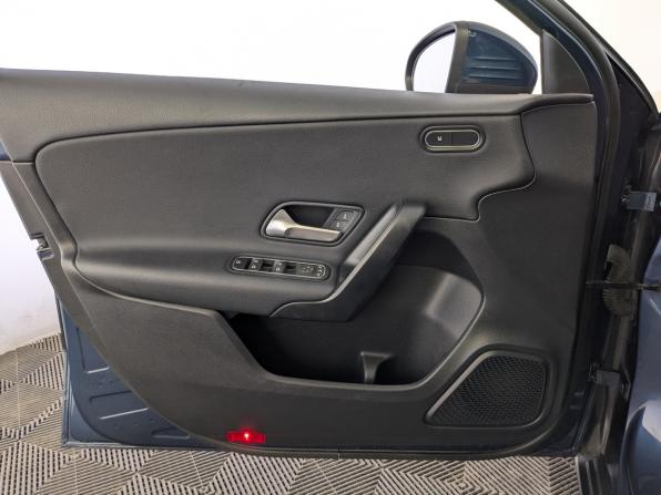Mercedes-Benz A-Класс IV (W177) с пробегом 2020 года, цена 2 115 000 рублей, 143591 км, хэтчбек, Автокод Объявления