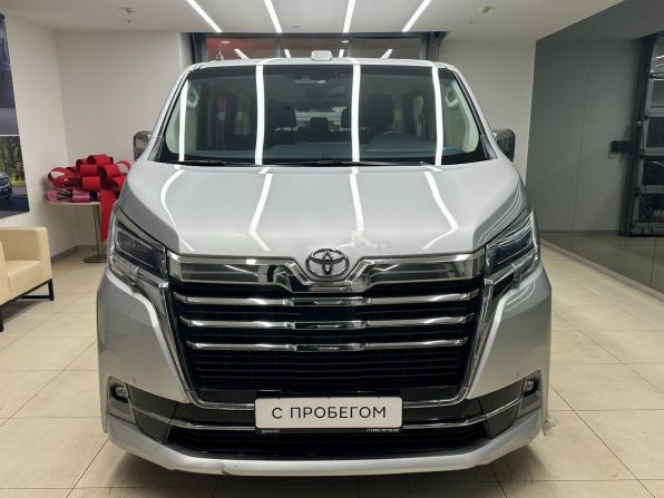 Toyota HiAce H300 с пробегом 2021 года, цена 4 840 000 рублей, 85074 км, минивэн, Автокод Объявления