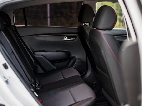 Kia Rio IV Рестайлинг с пробегом 2021 года, цена 1 670 000 рублей, 80541 км, хэтчбек, Автокод Объявления