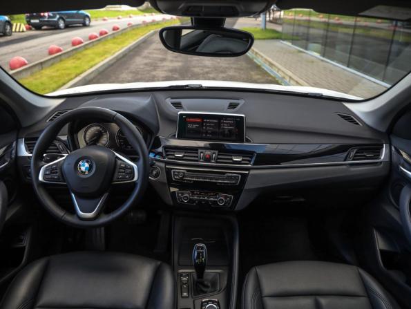 BMW X1 II (F48) Рестайлинг с пробегом 2021 года, цена 3 499 000 рублей, 57500 км, внедорожник, Автокод Объявления