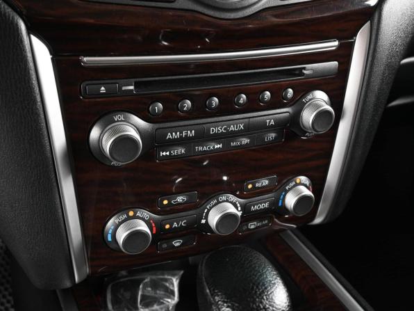 Nissan Pathfinder IV с пробегом 2015 года, цена 2 119 000 рублей, 134180 км, внедорожник, Автокод Объявления