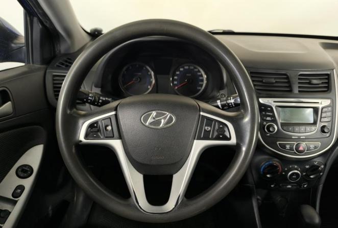 Hyundai Solaris I с пробегом 2012 года, цена 700 000 рублей, 232130 км, седан, Автокод Объявления