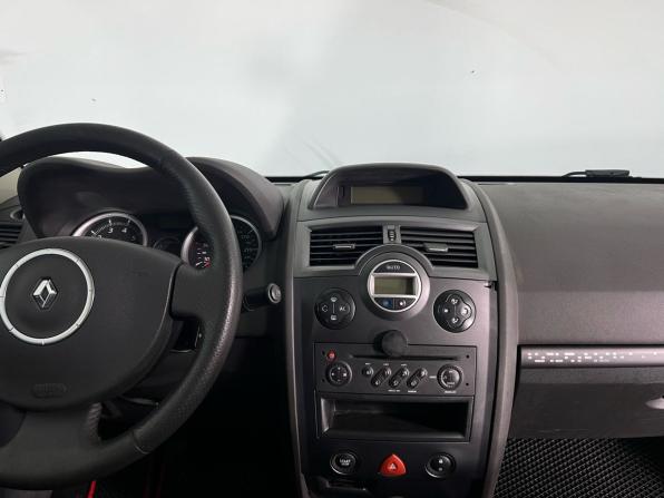 Renault Megane II Рестайлинг с пробегом 2008 года, цена 389 000 рублей, 251000 км, седан, Автокод Объявления