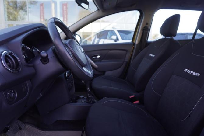 Renault Sandero II с пробегом 2016 года, цена 1 085 000 рублей, 81000 км, хэтчбек, Автокод Объявления