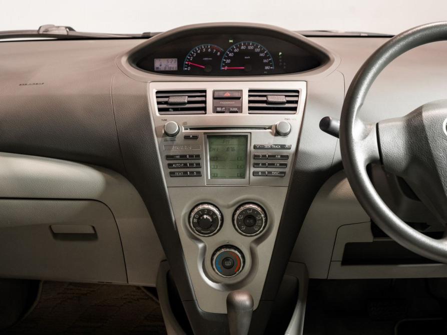 Toyota Belta I Чита  - изображение 8
