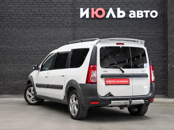 Lada (ВАЗ) Largus I с пробегом 2017 года, цена 700 000 рублей, 310202 км, универсал, Автокод Объявления