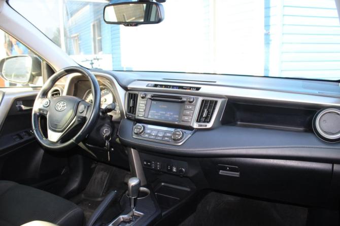 Toyota RAV4 IV (XA40) с пробегом 2015 года, цена 1 840 000 рублей, 105883 км, внедорожник, Автокод Объявления