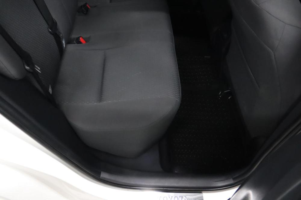 Toyota Corolla XI (E160 E170 E180) Рестайлинг 1 Сургут  - изображение 12