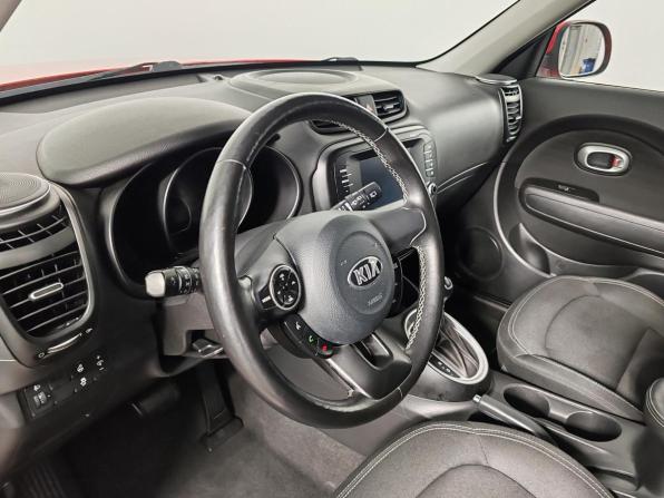 Kia Soul II Рестайлинг с пробегом 2017 года, цена 1 299 000 рублей, 110001 км, хэтчбек, Автокод Объявления