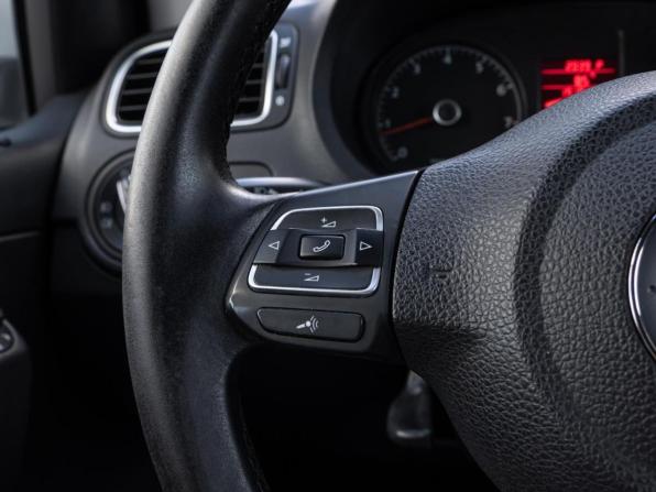Volkswagen Polo V с пробегом 2014 года, цена 949 000 рублей, 191912 км, седан, Автокод Объявления