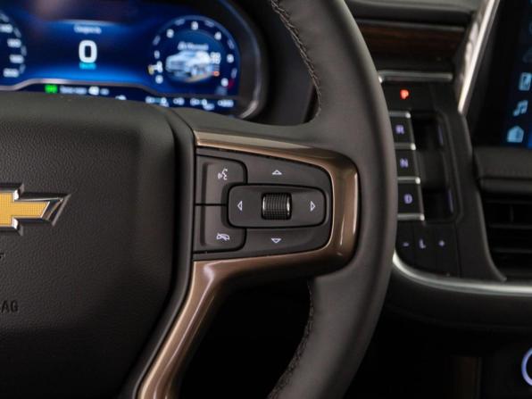 Chevrolet Suburban XII с пробегом 2023 года, цена 13 956 900 рублей, 43 км, внедорожник, Автокод Объявления