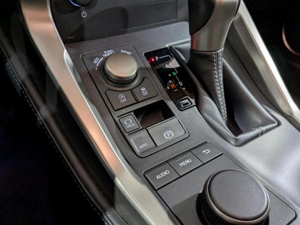 Lexus NX I с пробегом 2015 года, цена 2 995 000 рублей, 81647 км, внедорожник, Автокод Объявления