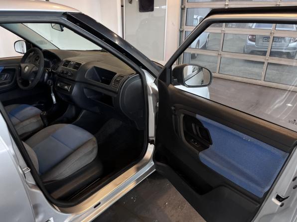 Skoda Fabia II с пробегом 2008 года, цена 260 000 рублей, 305060 км, универсал, Автокод Объявления