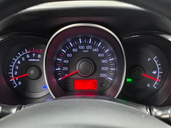 Kia Rio III Рестайлинг с пробегом 2015 года, цена 710 000 рублей, 226000 км, седан, Автокод Объявления