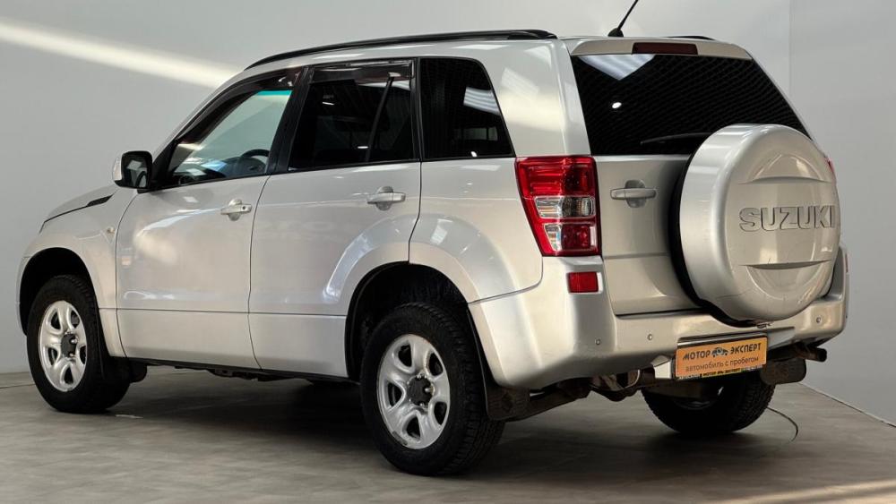 Suzuki Grand Vitara II Рестайлинг Киров  - изображение 2