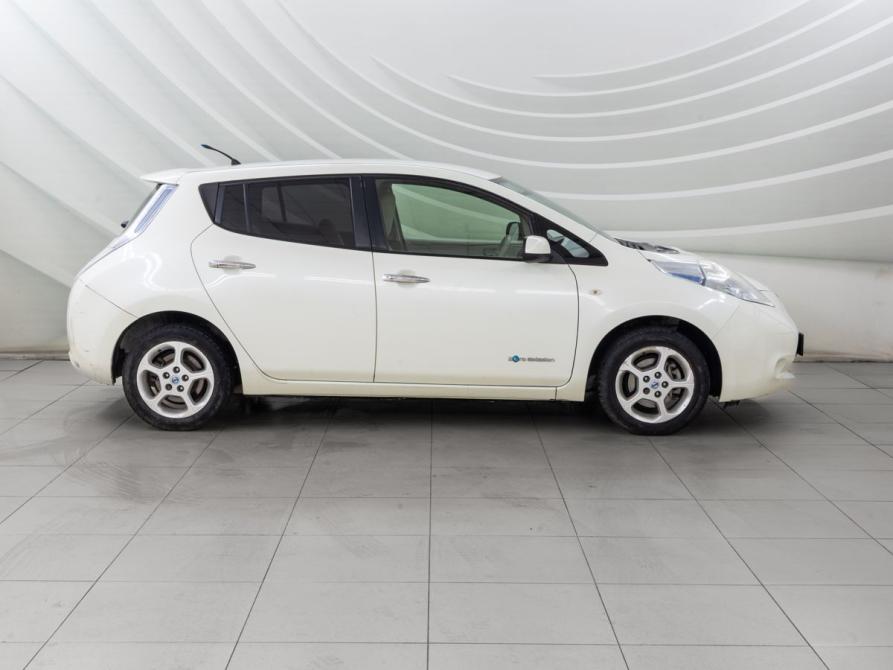 Nissan Leaf I (ZE0/AZE0) Волгоград  - изображение 8