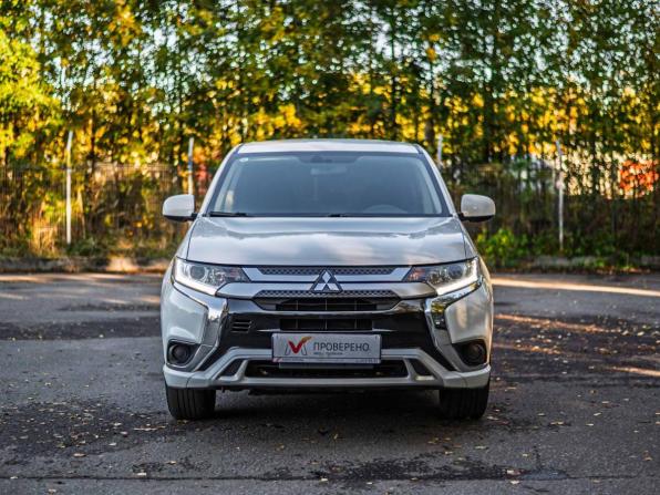 Mitsubishi Outlander IV с пробегом 2022 года, цена 2 150 000 рублей, 49040 км, внедорожник, Автокод Объявления